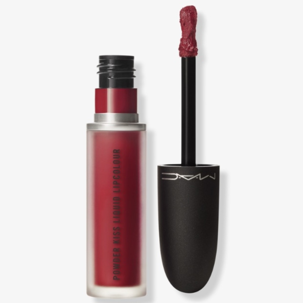 MAC Powder Kiss Liquid Lipcolour Make Love to the Camera - Picture 11 of 16